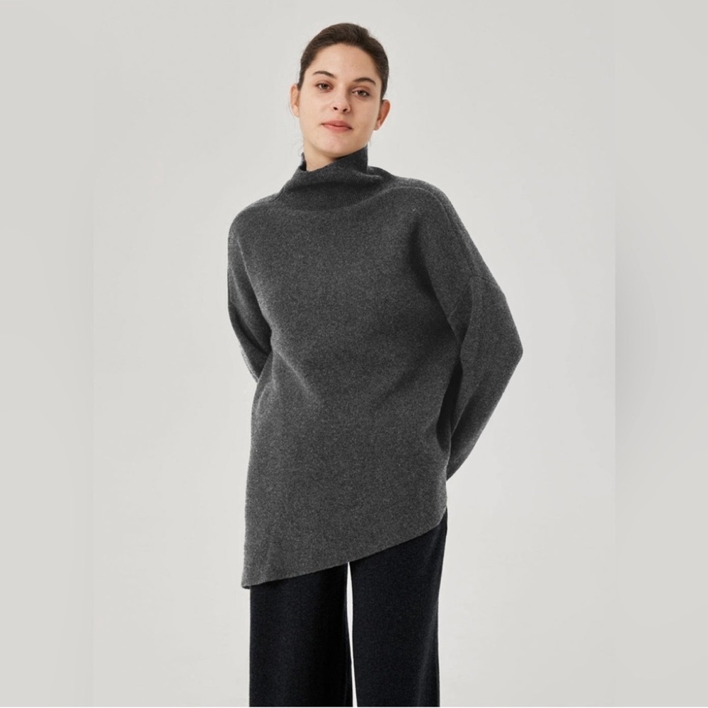 NAP Slant turtleneck sweater